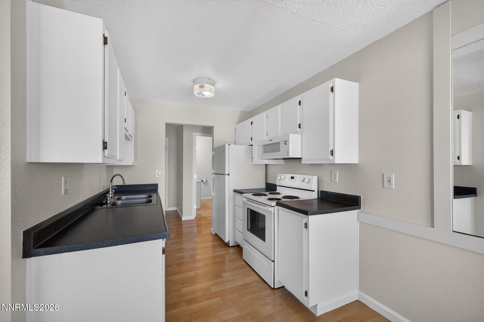 3865 East Leonesio Drive, Unit G1 Reno, NV 89512 - Photo 13 of 28 17-web-or-mls-013_IMG_2365