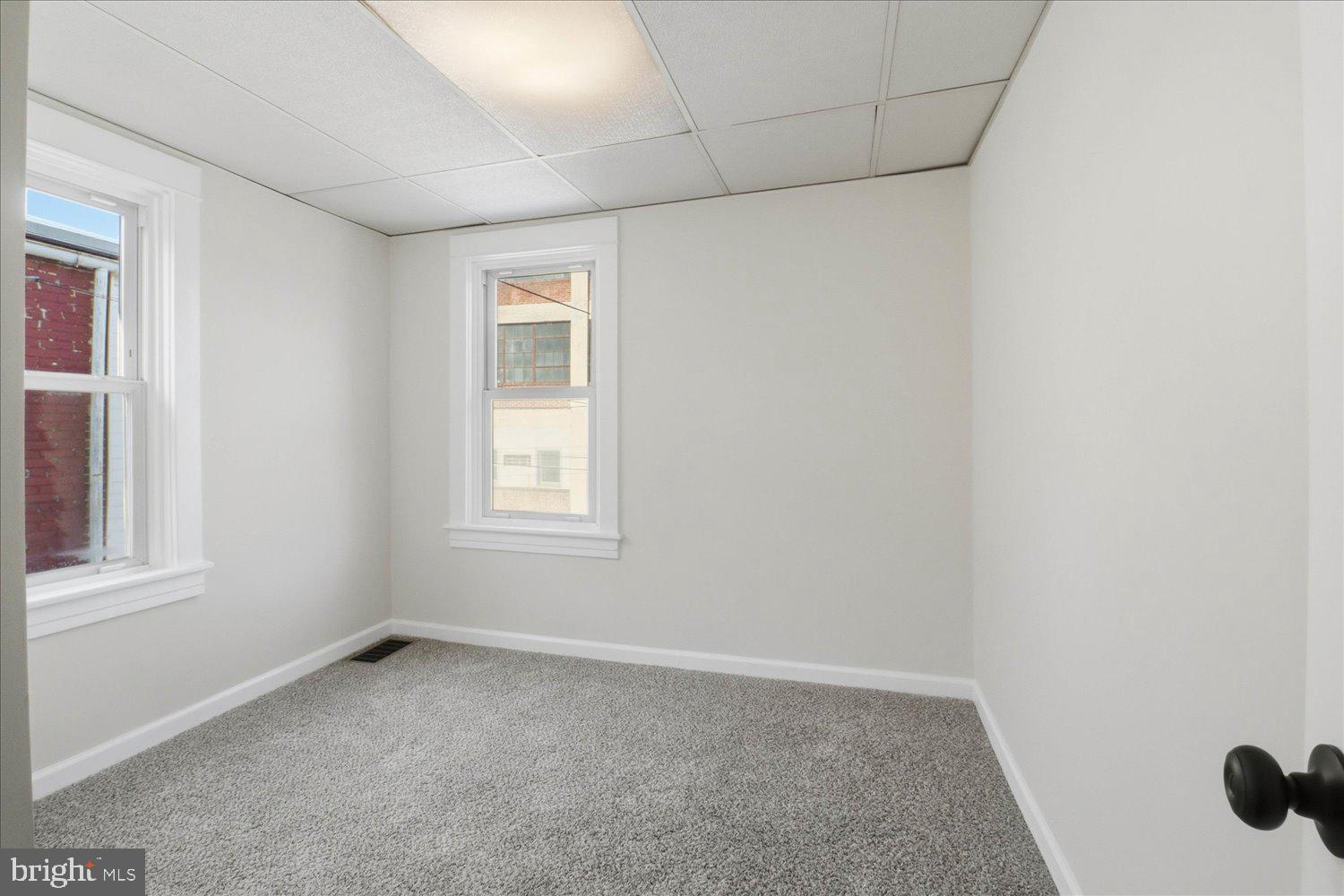 27 West New Street Lancaster, PA 17603 - Photo 17 of 29 an empty room with a window