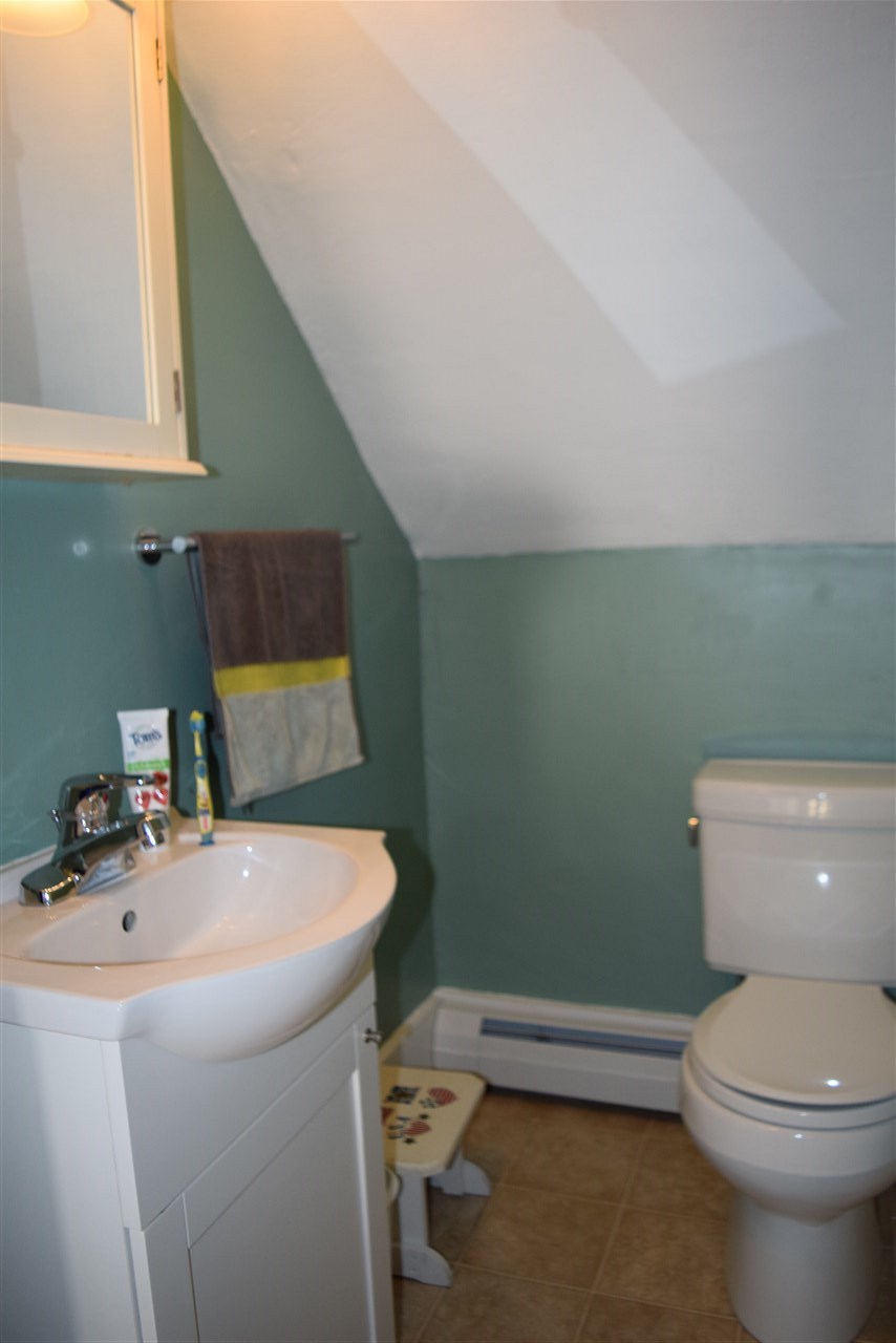 42 Marshall Road Kingston, NH 03848 - Photo 11 of 13 Gallery Image 11