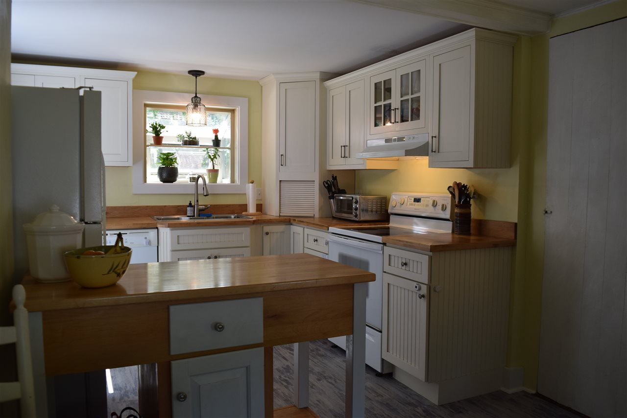 42 Marshall Road Kingston, NH 03848 - Photo 3 of 13 Gallery Image 3