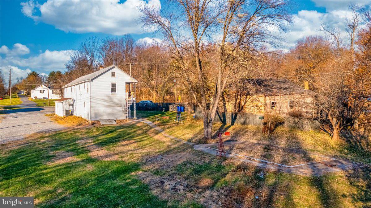 8624 Yellow Springs Road Frederick, MD 21702 - Photo 4 of 41