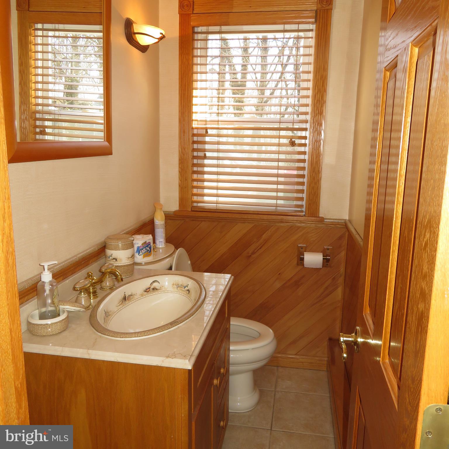 122 Deerfield Road Broomall, PA 19008 - Photo 16 of 42 FIRST FLOOR POWDER ROOM