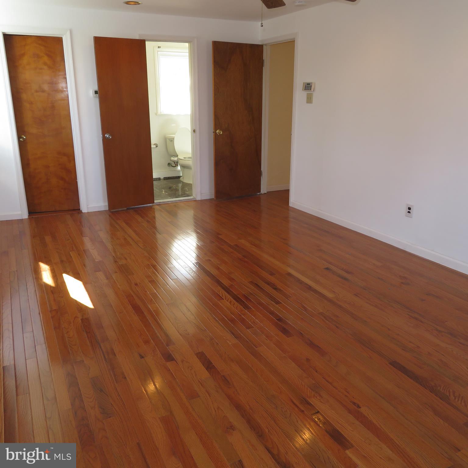 122 Deerfield Road Broomall, PA 19008 - Photo 23 of 42 MASTER BEDROOM