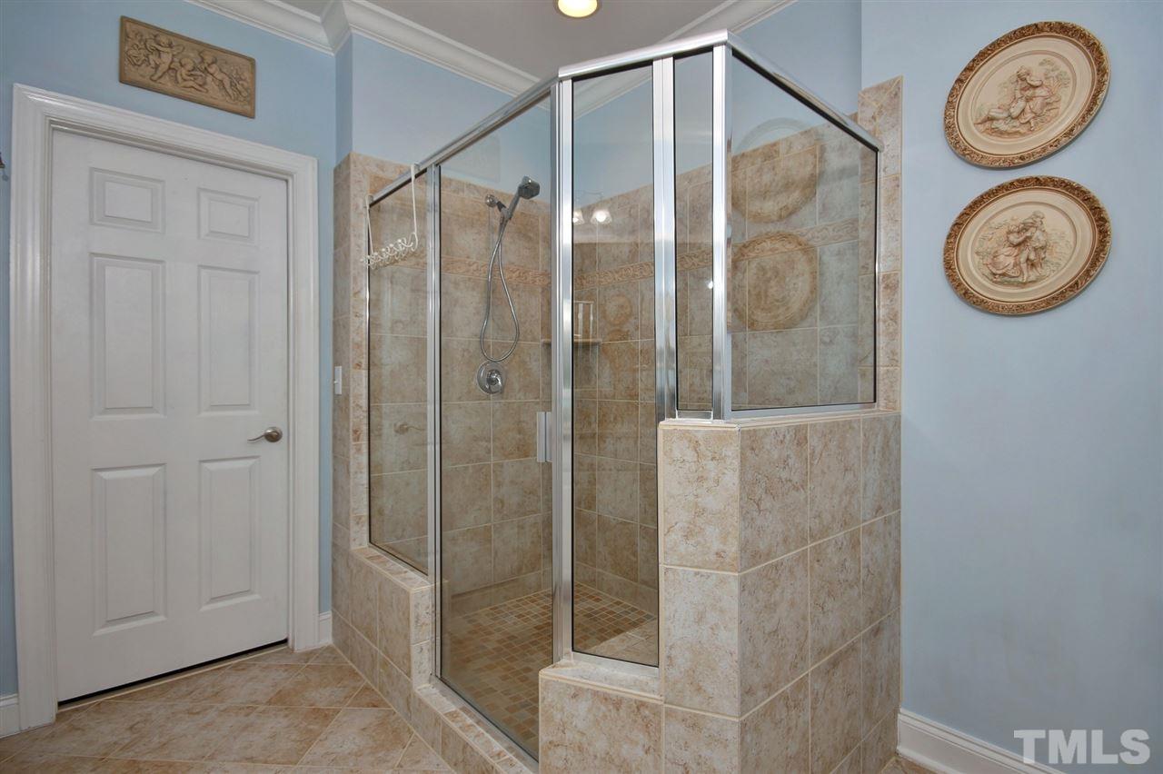 10510 Sablewood Drive, Unit 102 Raleigh, NC 27617 - Photo 15 of 20