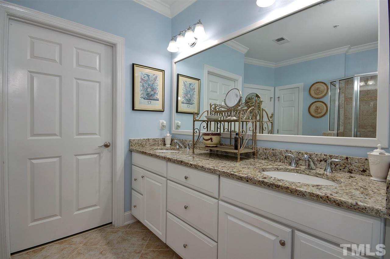 10510 Sablewood Drive, Unit 102 Raleigh, NC 27617 - Photo 16 of 20