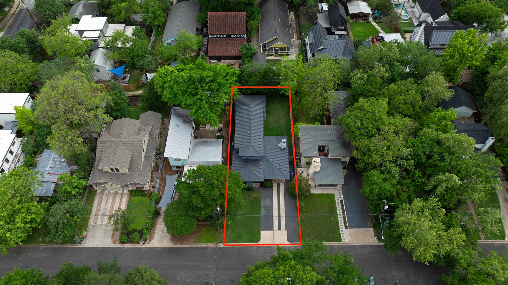 1609 Bauerle Avenue Austin, TX 78704 - Photo 31 of 34 Aerial View with Lot Boundary lines