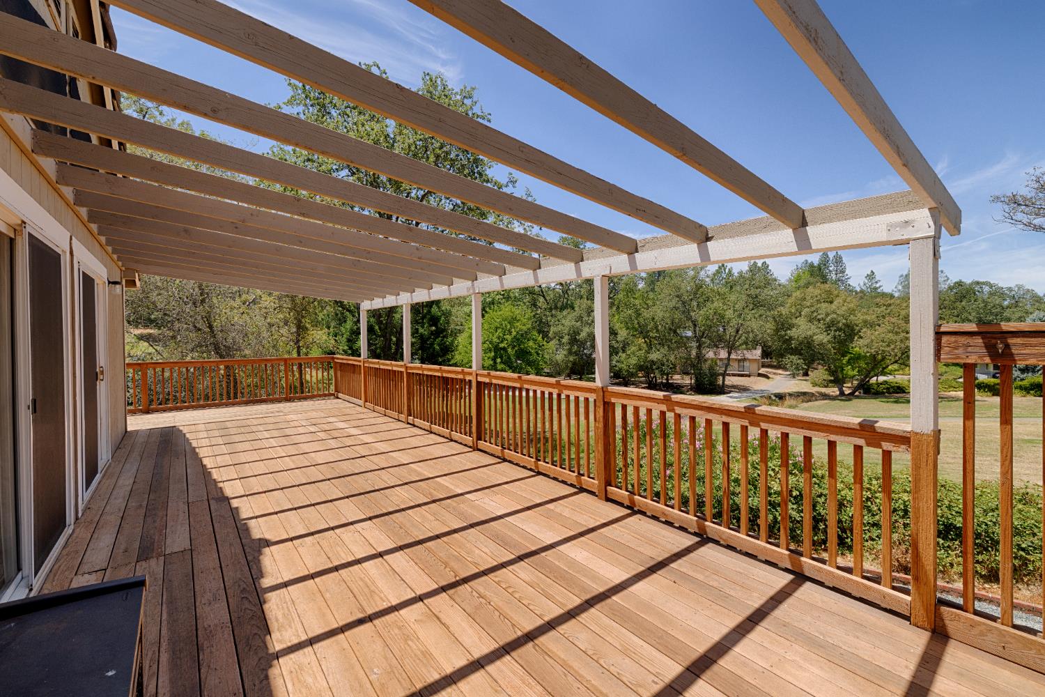 24126 Green Valley Road Auburn, CA 95602 - Photo 31 of 65 a view of balcony and deck