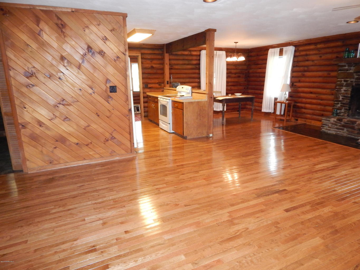 5404 Honey Road Elliston, VA 24087 - Photo 3 of 4 3
