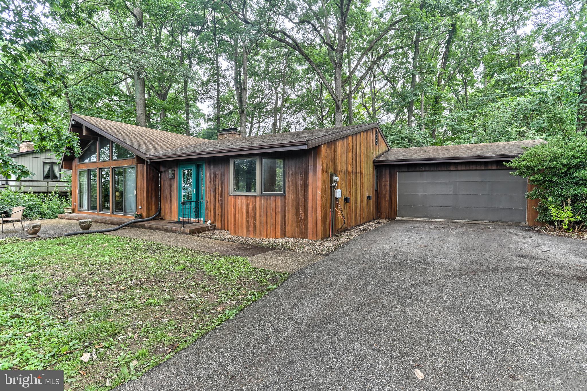 6257 Hoff Road Spring Grove, PA 17362 - Photo 2 of 42 Gallery Image 2