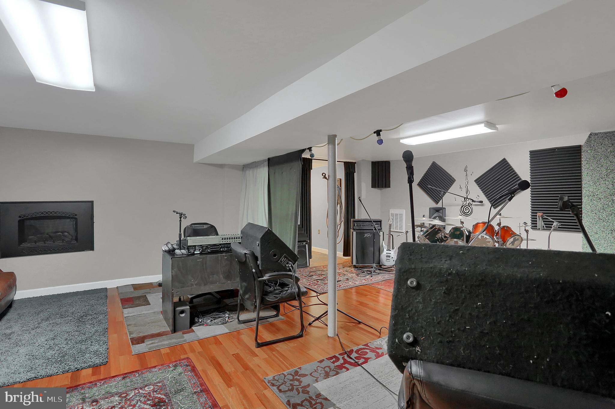 6257 Hoff Road Spring Grove, PA 17362 - Photo 32 of 42 Gallery Image 32