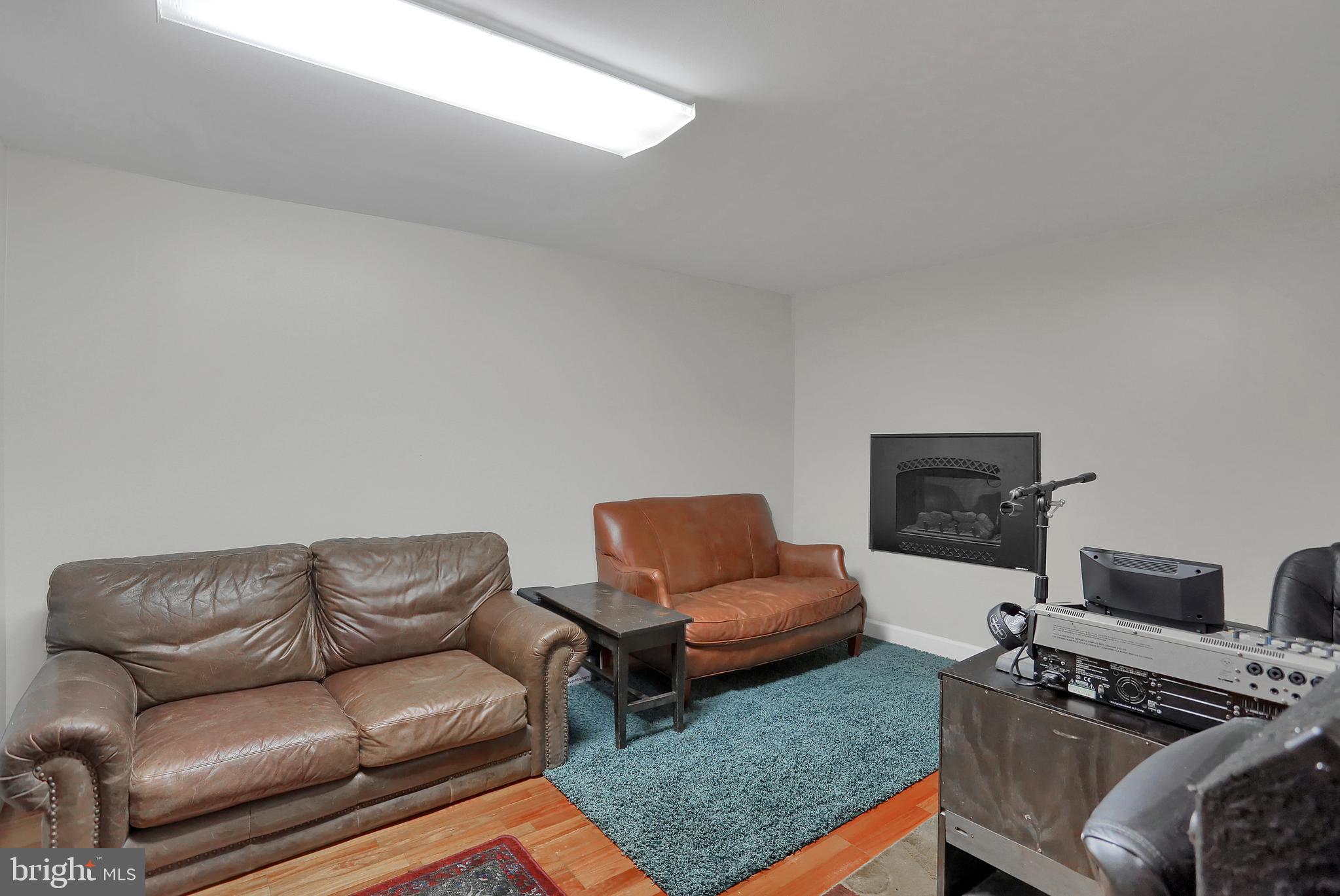 6257 Hoff Road Spring Grove, PA 17362 - Photo 33 of 42 Gallery Image 33