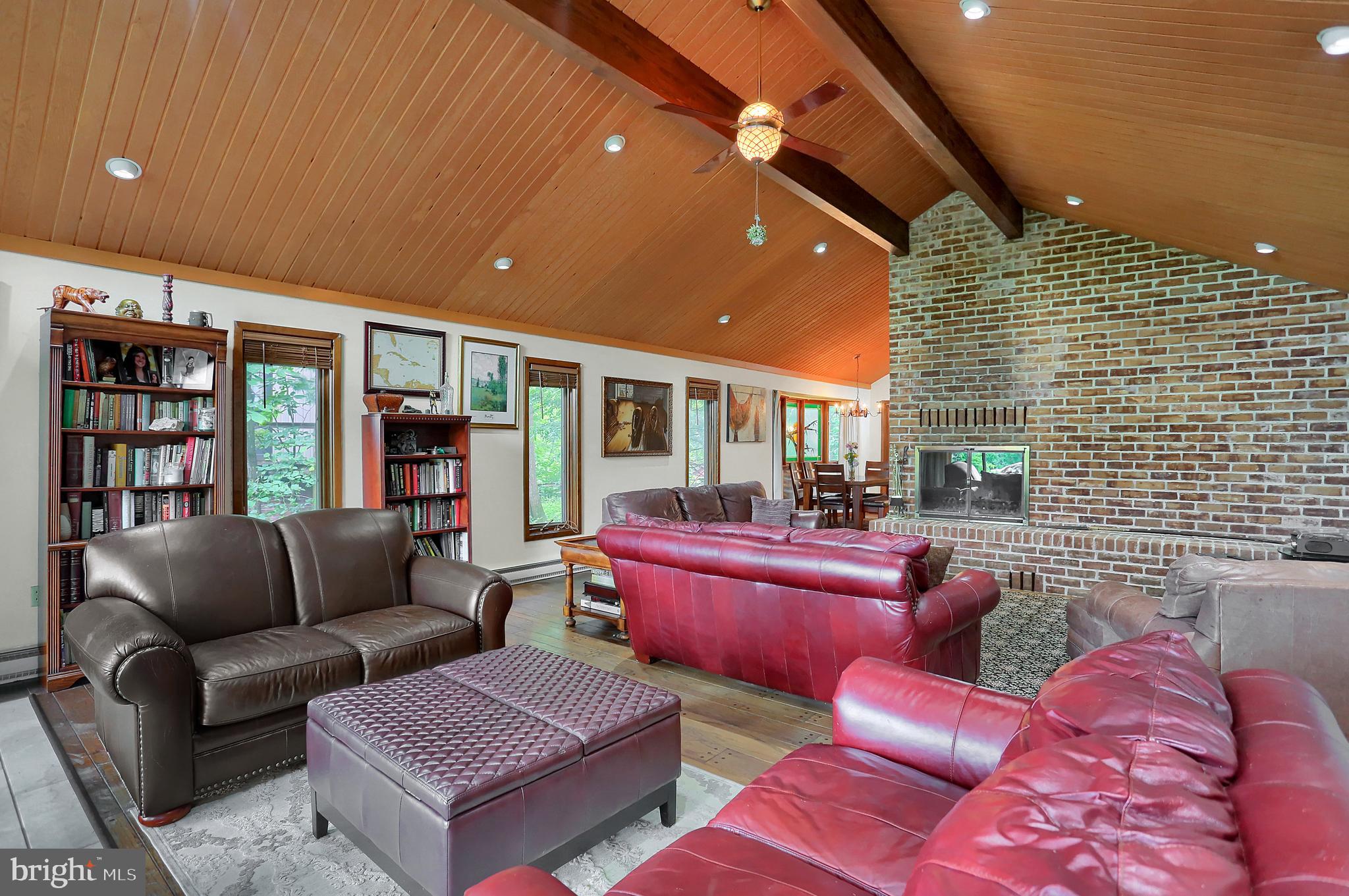6257 Hoff Road Spring Grove, PA 17362 - Photo 7 of 42 Gallery Image 7