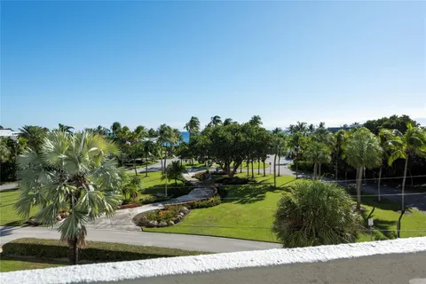 $365,000 | 2840 North Ocean Boulevard, Unit 407, Fort Lauderdale, FL 33308