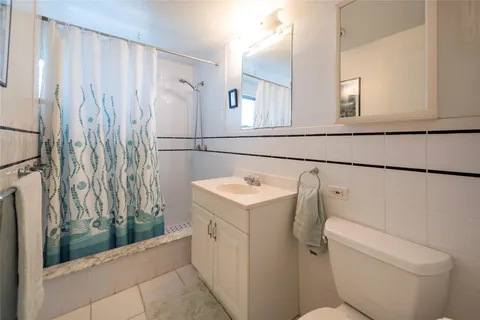 $365,000 | 2840 North Ocean Boulevard, Unit 407, Fort Lauderdale, FL 33308