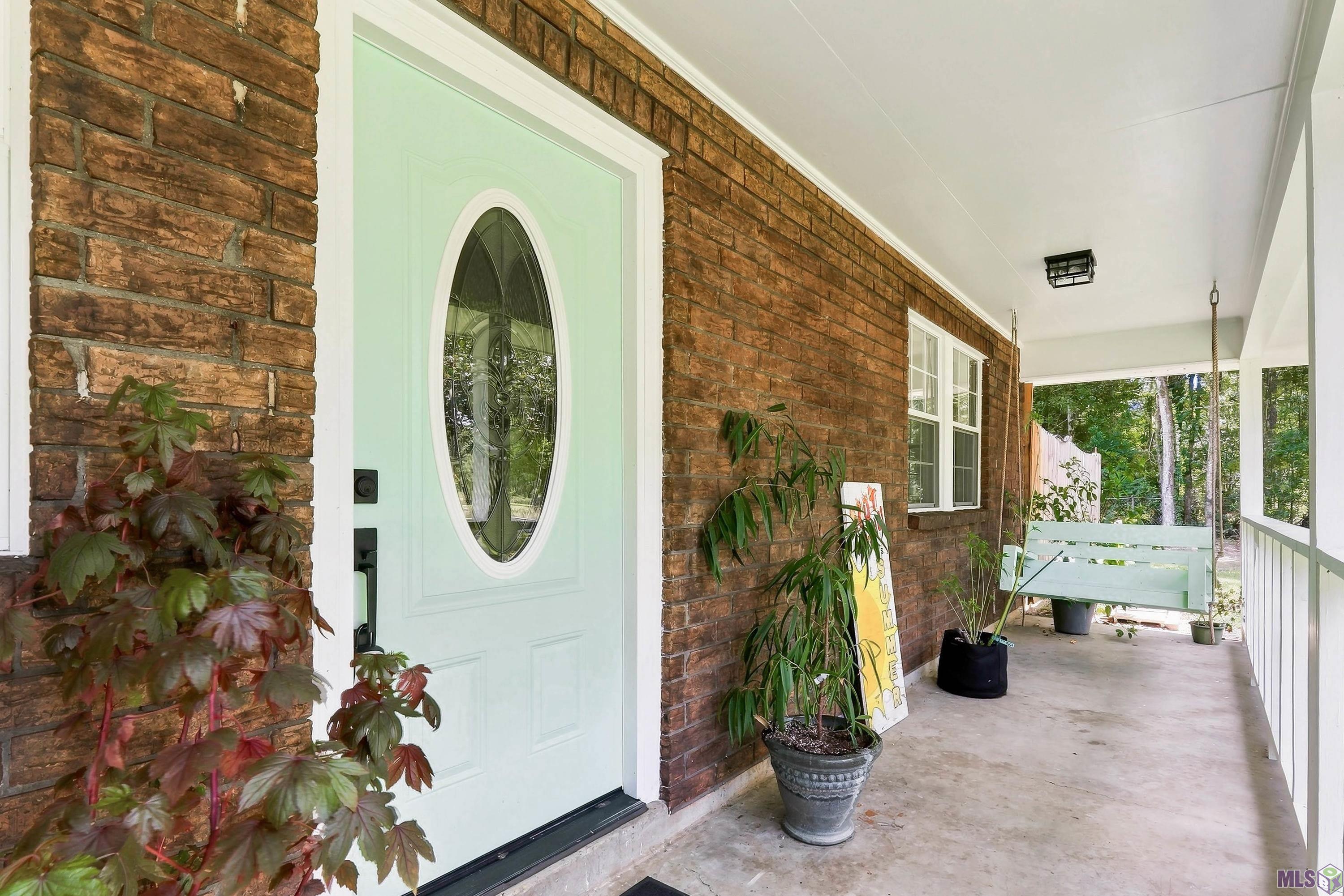 31276 Old River Road Denham Springs, LA 70726 - Photo 3 of 24 Gallery Image 3