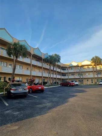 $1,250 | 2466 Ecuadorian Way, Unit 36, Clearwater, FL 33763