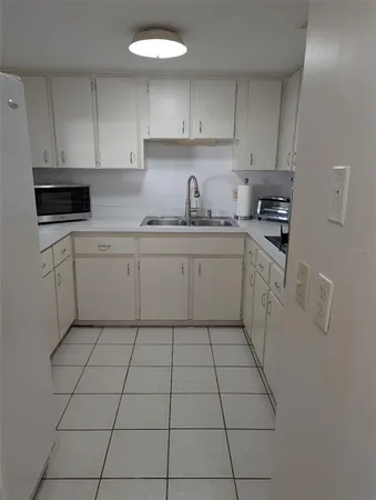 $1,250 | 2466 Ecuadorian Way, Unit 36, Clearwater, FL 33763