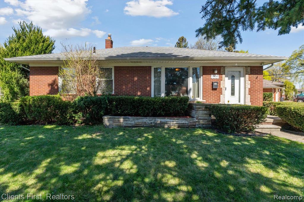 19000 Champaign Road Allen Park, MI 48101 - Photo 4 of 42 Gallery Image 4