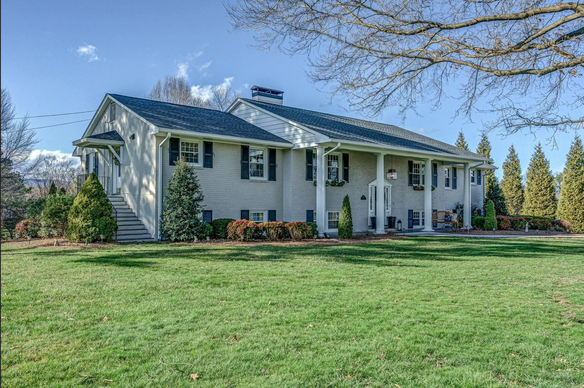 2449 Keagy Road Salem, VA 24153 - Photo 3 of 29 Front