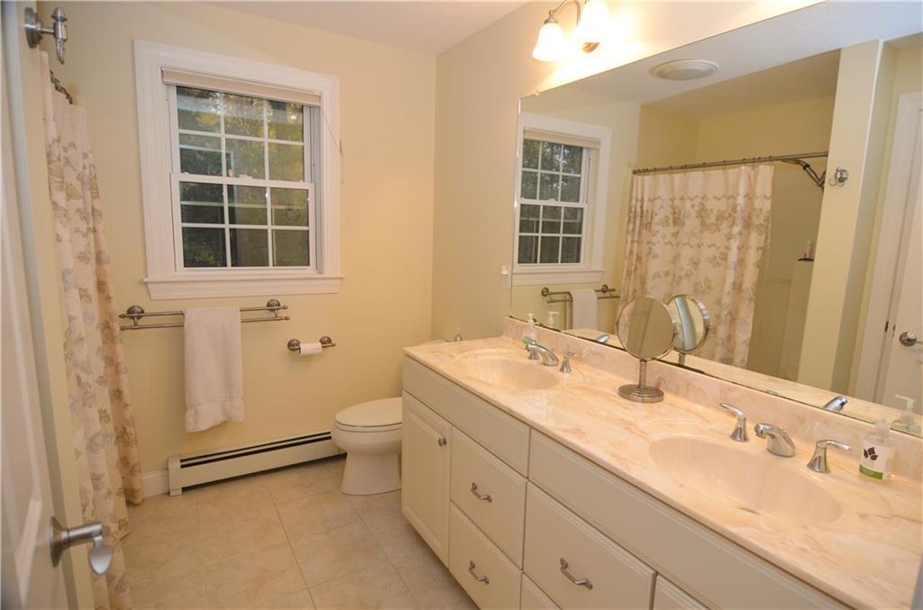 19 Old Colony Lane Cumberland, ME 04021 - Photo 14 of 34 Photo