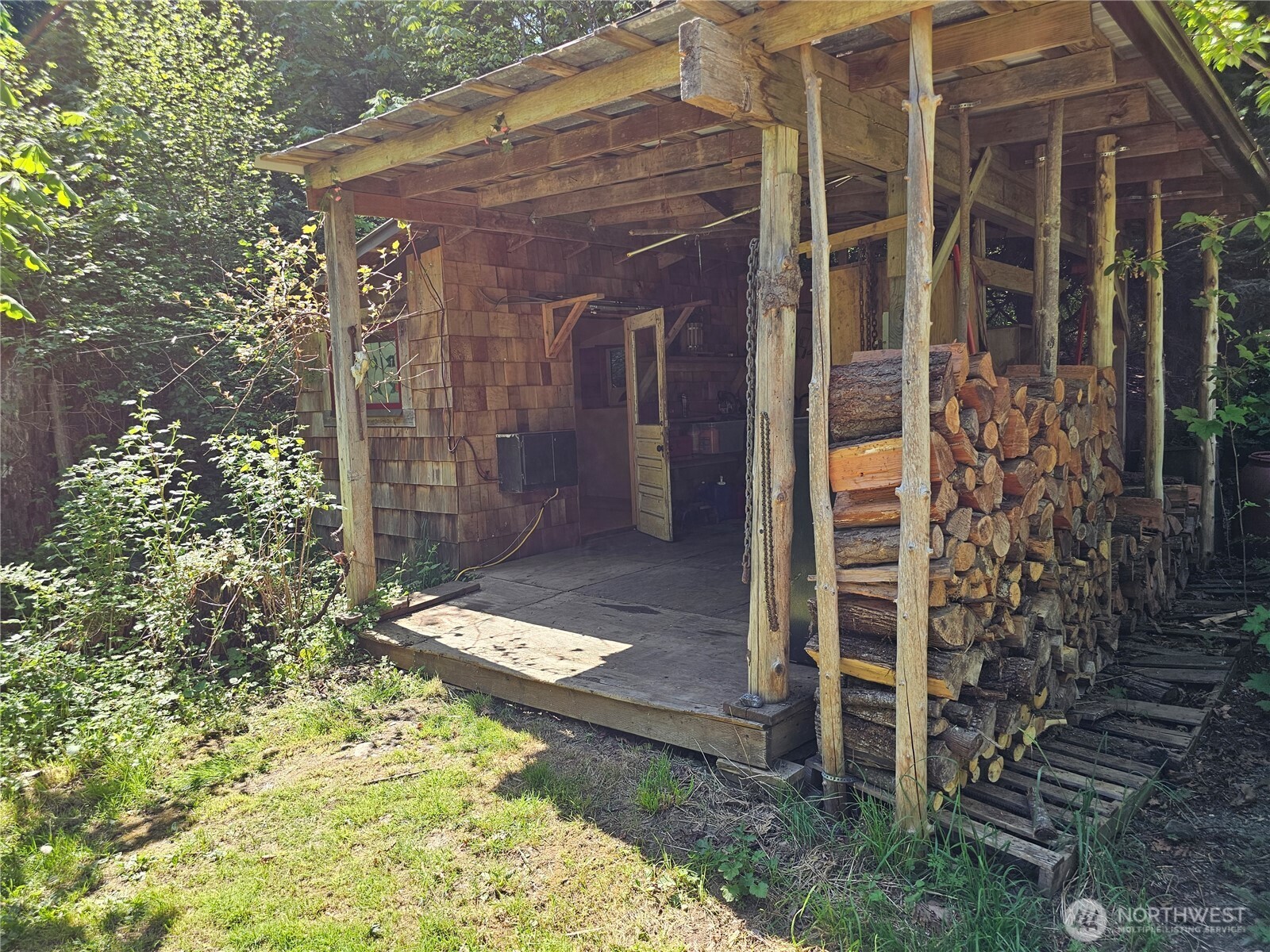 313 Larch Road Quilcene, WA 98376 - Photo 10 of 20
