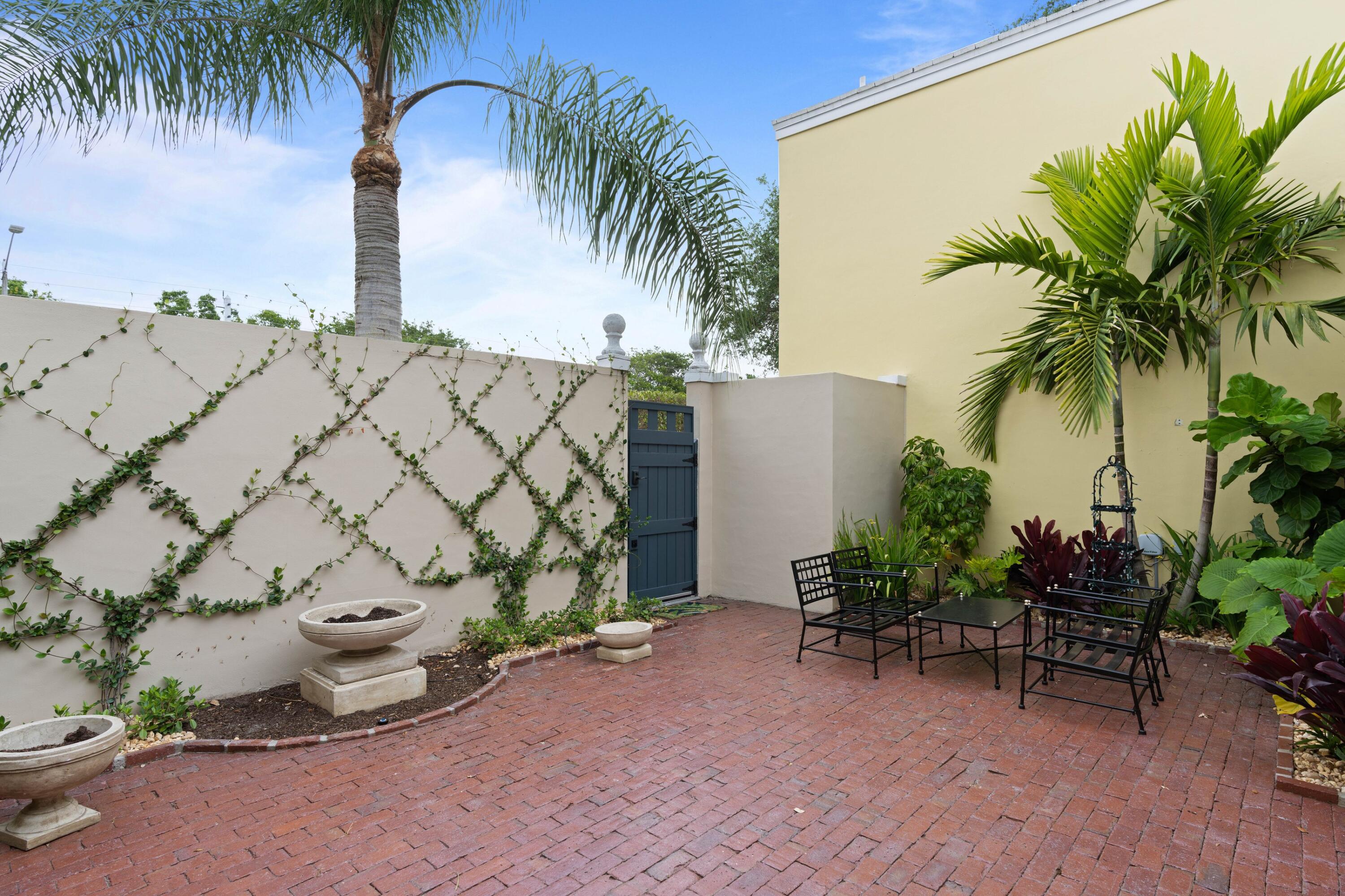 5931 Bartram Street Boca Raton, FL 33433 - Photo 34 of 35 BackPatio4