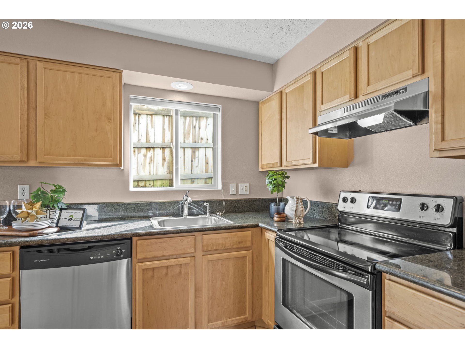3612 Southwest Multnomah Boulevard Portland, OR 97219 - Photo 11 of 35 Kitchen
