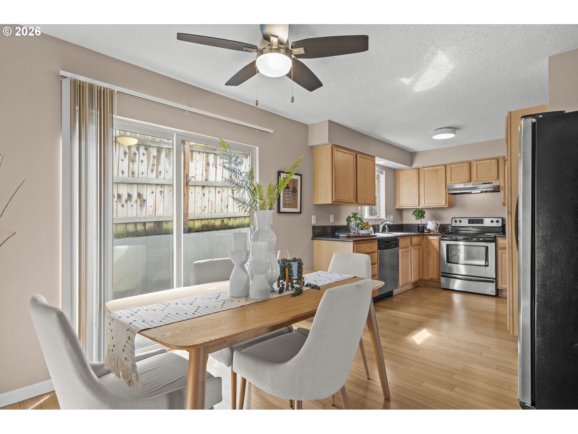 3612 Southwest Multnomah Boulevard Portland, OR 97219 - Photo 15 of 35 Kitchen/Dining Room