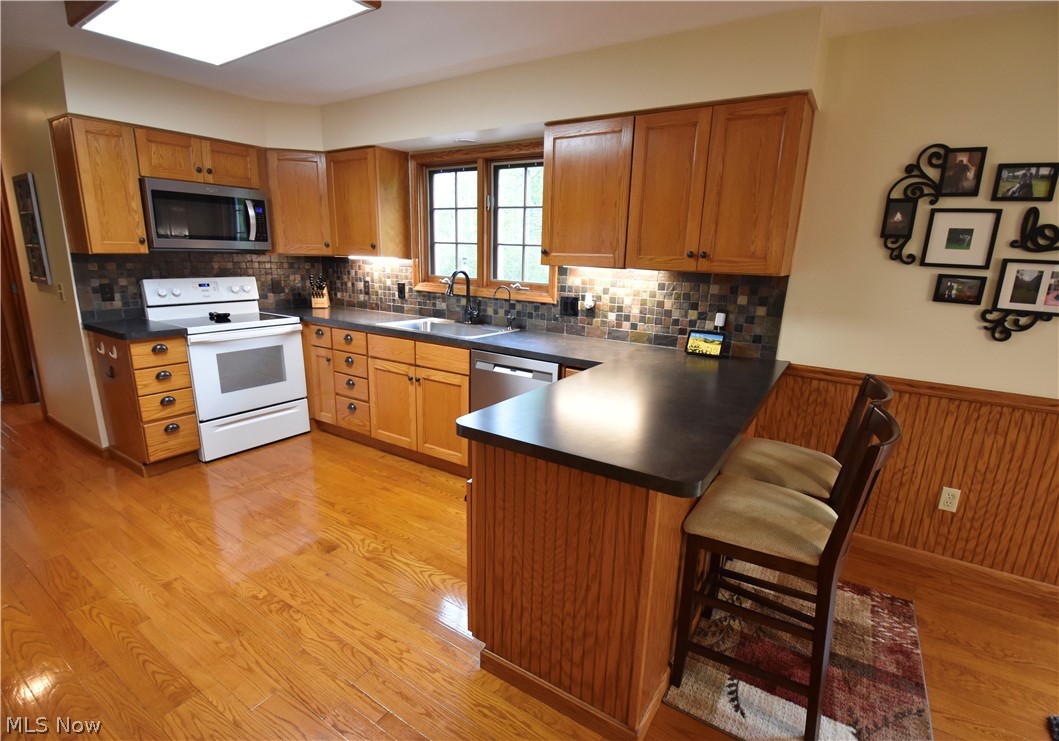 13087 Butternut Road Burton, OH 44021 - Photo 11 of 50