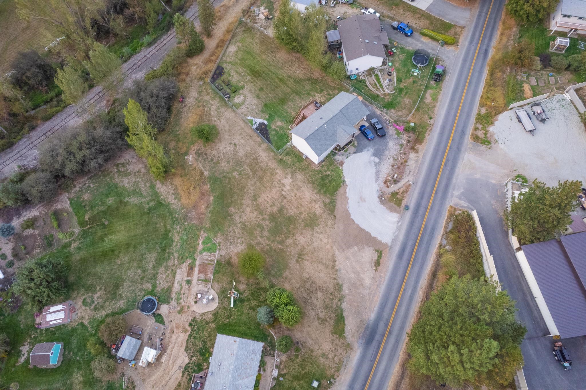 165 Northeast Stringham Road Rockford, WA 99030 - Photo 15 of 22