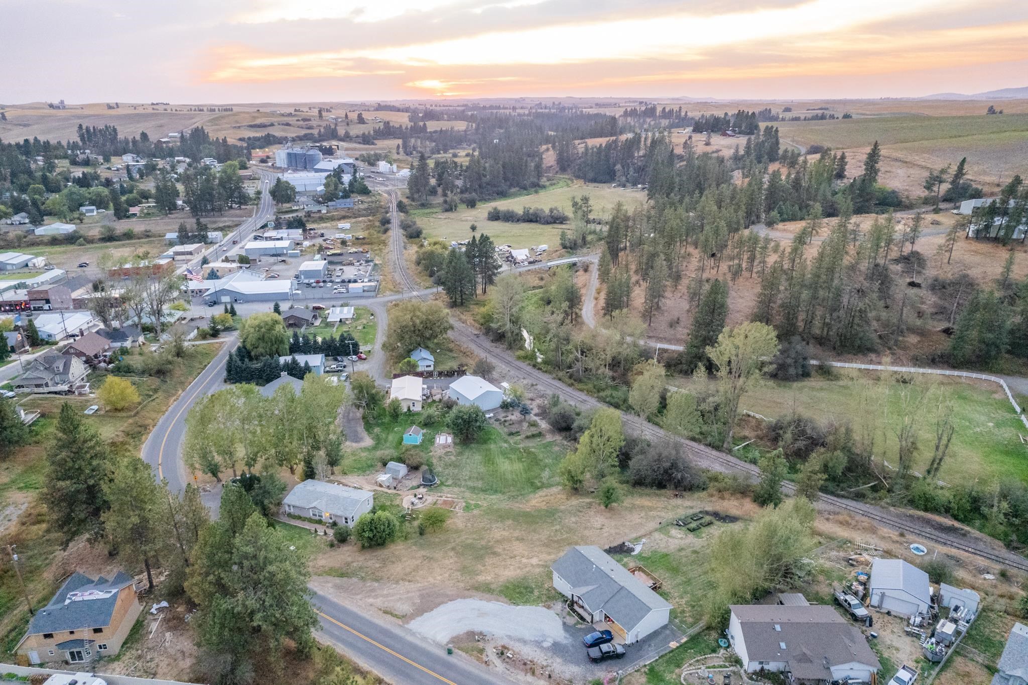 165 Northeast Stringham Road Rockford, WA 99030 - Photo 16 of 22