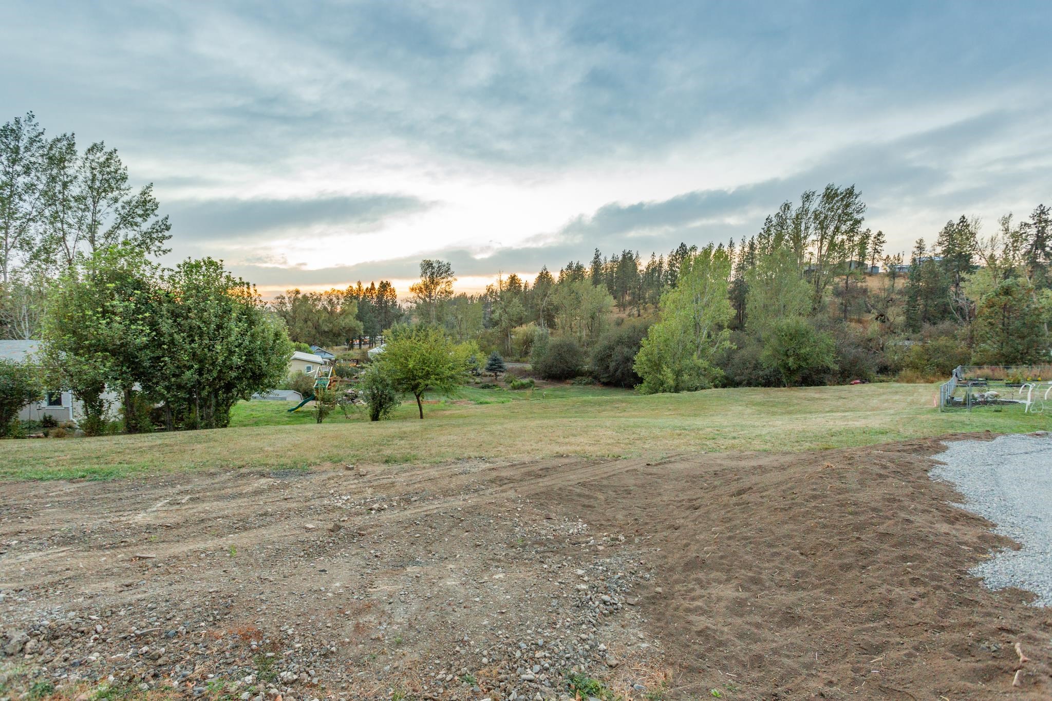 165 Northeast Stringham Road Rockford, WA 99030 - Photo 4 of 22