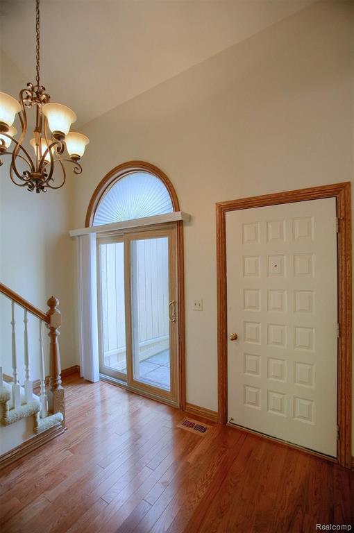 2403 Rochelle Park Drive Rochester Hills, MI 48309 - Photo 4 of 30