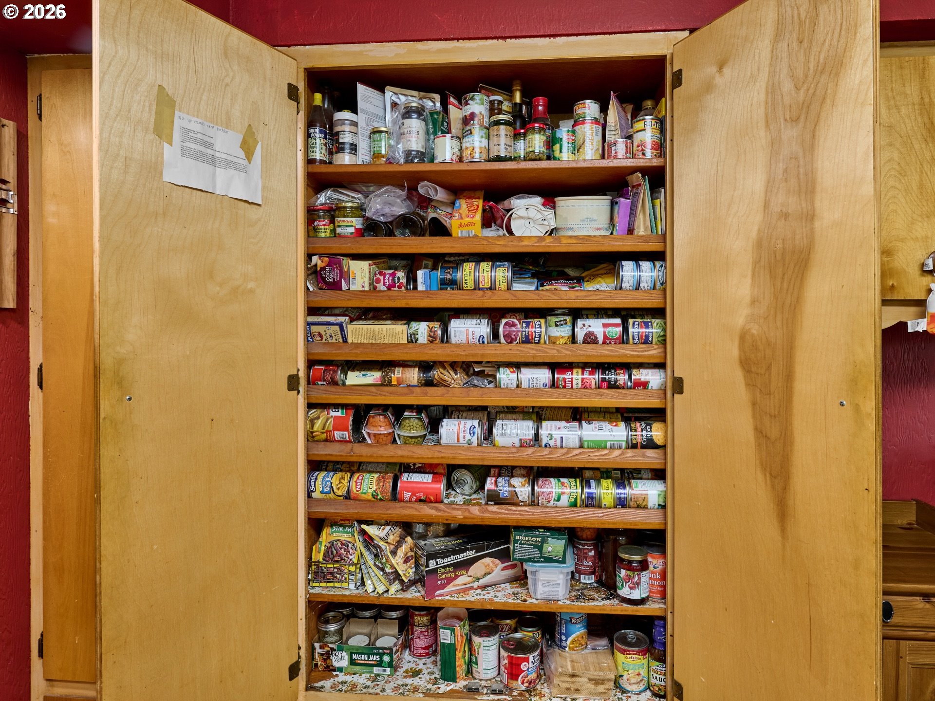 5724 South Anderson Road Aurora, OR 97002 - Photo 6 of 46 Pantry