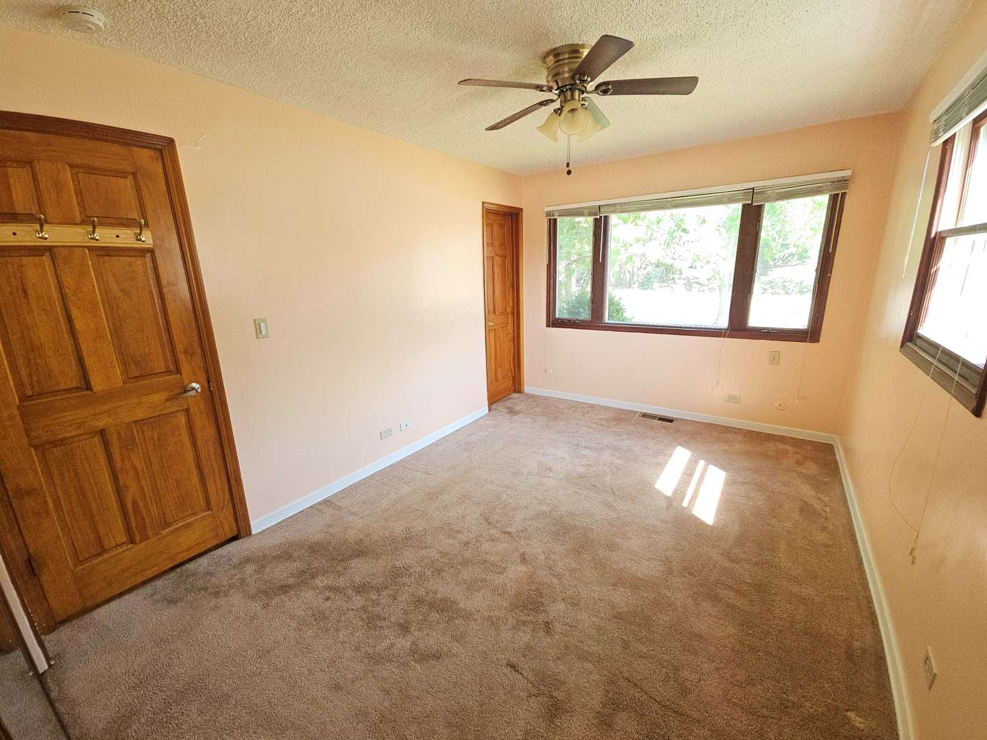 75 Bode Road Hoffman Estates, IL 60169 - Photo 13 of 19 a view of an empty room with a window
