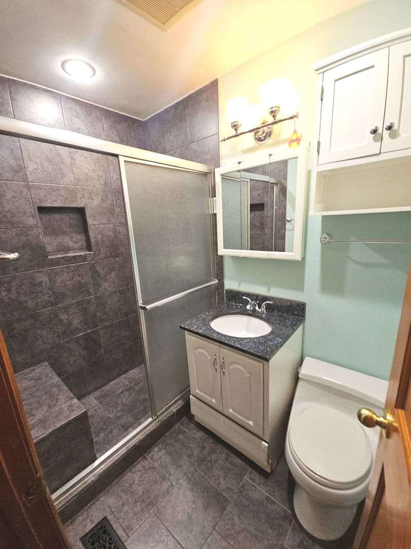 75 Bode Road Hoffman Estates, IL 60169 - Photo 15 of 19 Gallery Image 15