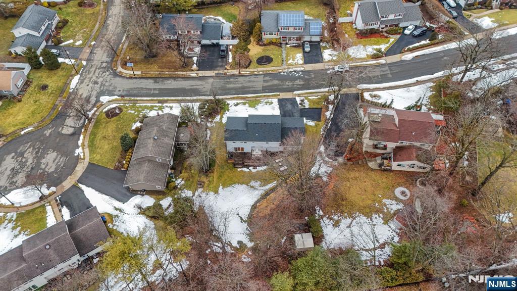 10 Winonah Avenue Wayne, NJ 07470 - Photo 41 of 41 an aerial view of residential houses with outdoor space