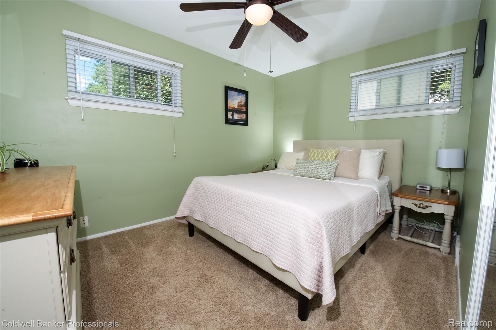 2843 Wakefield Road Berkley, MI 48072 - Photo 14 of 32 DSC_1802.jpg