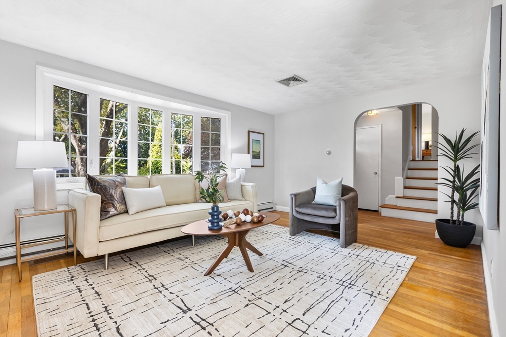 10 Gerry Road Lynnfield, MA 01940 - Photo 5 of 38