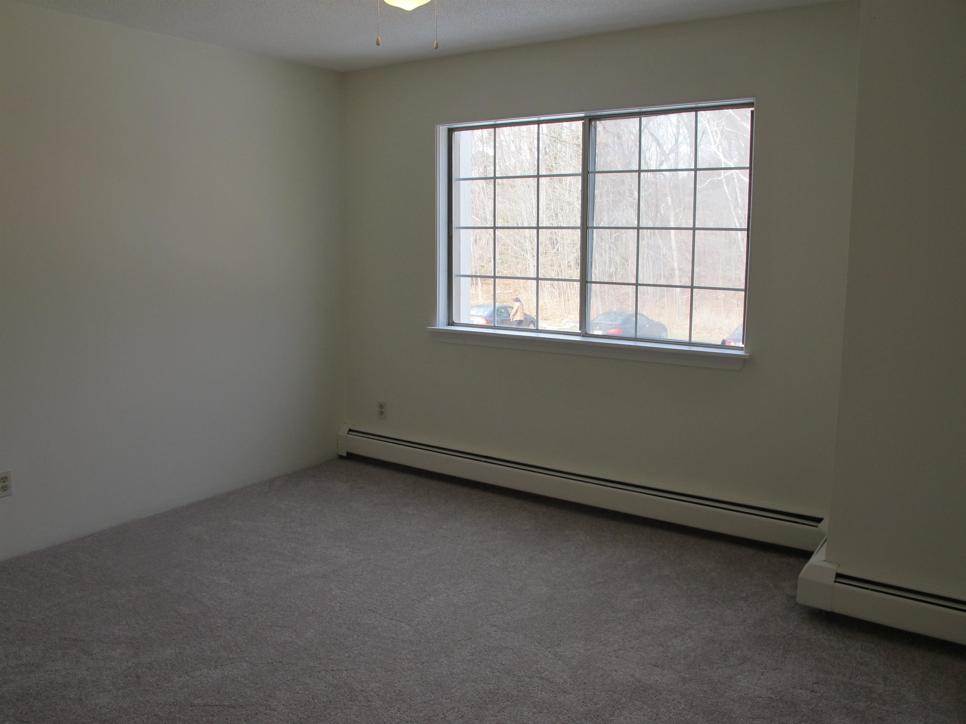 377 Huse Road, Unit 25 Manchester, NH 03103 - Photo 9 of 17