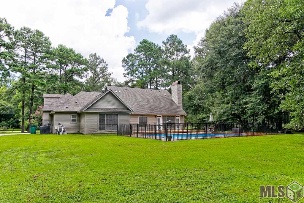 9200 Jennifer Lynn Road Denham Springs, LA 70706 - Photo 3 of 18 Gallery Image 3