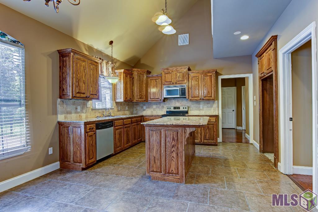9200 Jennifer Lynn Road Denham Springs, LA 70706 - Photo 9 of 18 Gallery Image 9