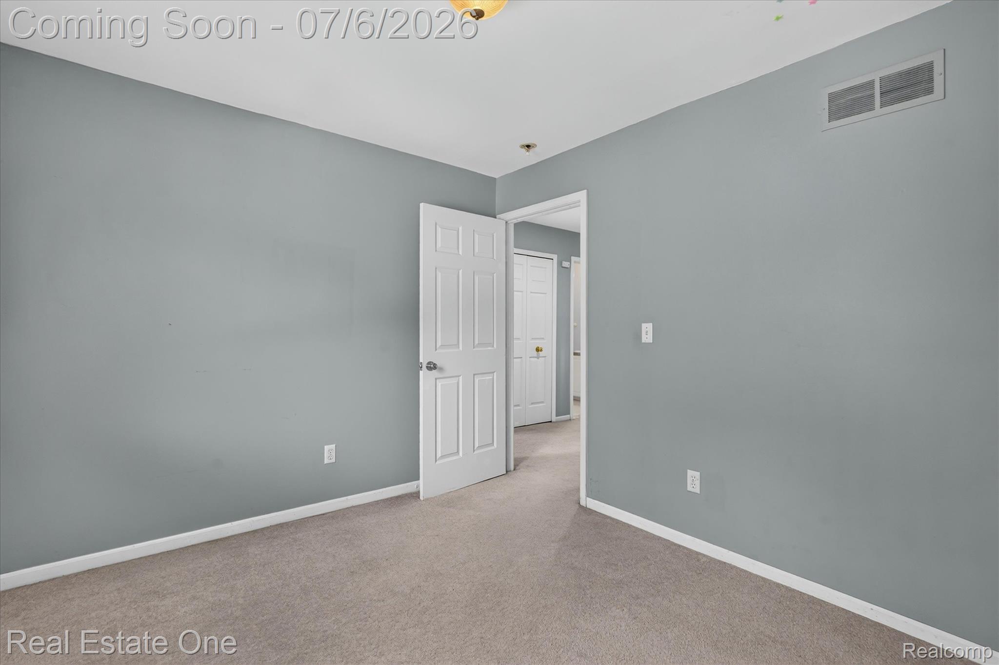 9610 Forest Ridge Drive Clarkston, MI 48348 - Photo 36 of 77 31-9610-Forest-Ridge-Dr-Village-of-Clarkston-MI-48348-WindowStill.jpg
