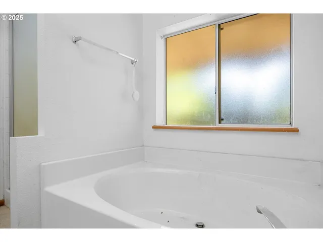 $499,000 | 1070 Mystic Mountain Lane, Glide, OR 97443