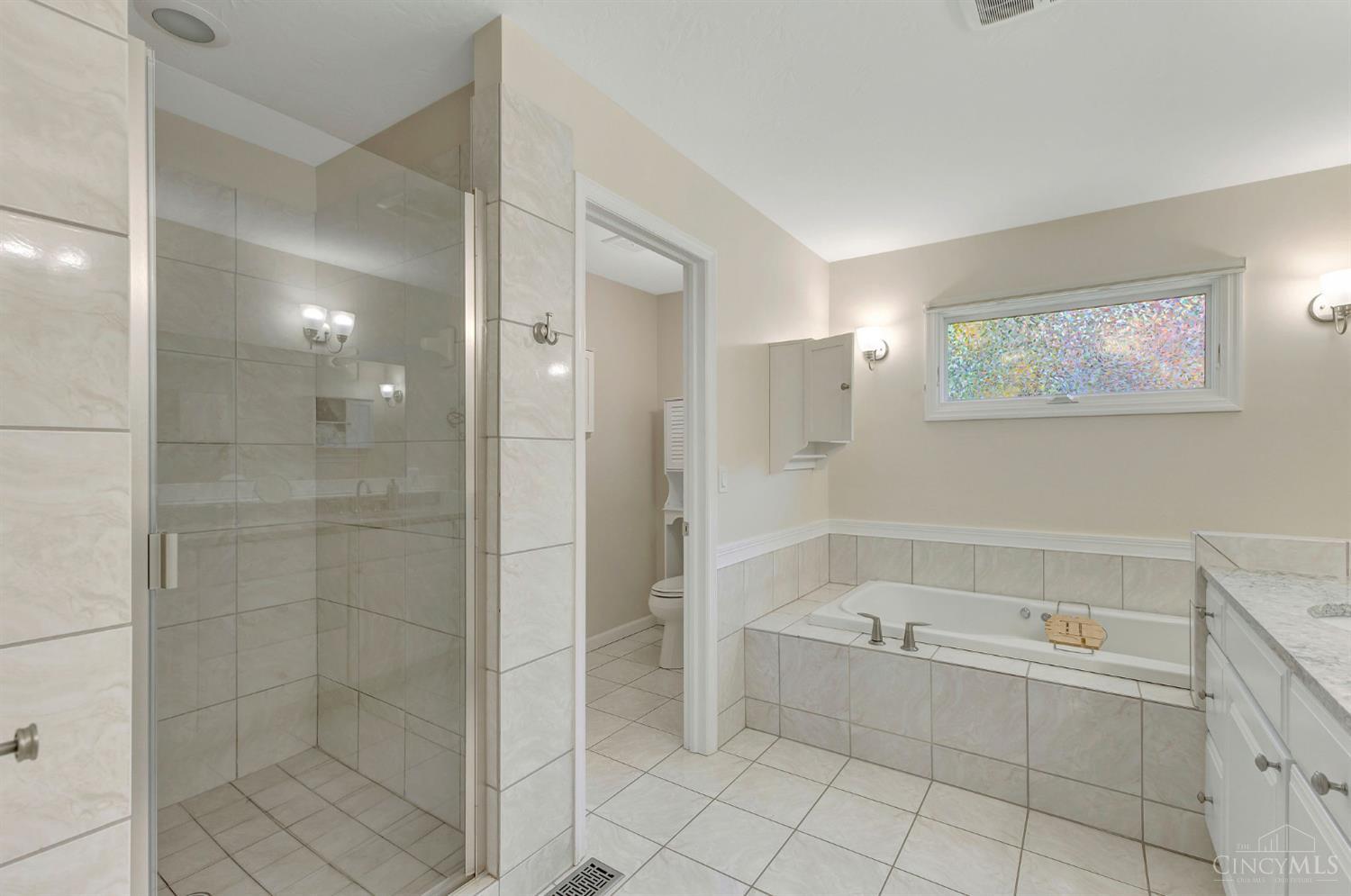 5780 Oakridge Road Hamilton, OH 45011 - Photo 18 of 69