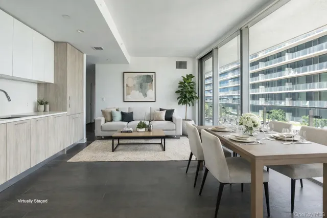 $4,300 | 131-03 40 Road, Unit 10A | Flushing