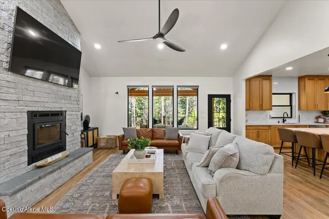 $1,499,999 | 95 Klickitat Road, Cocolalla, ID 83813