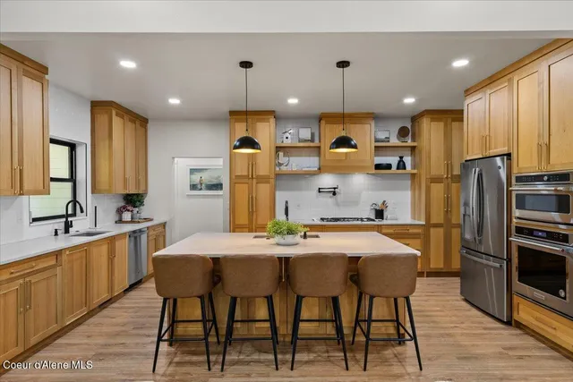 $1,499,999 | 95 Klickitat Road, Cocolalla, ID 83813