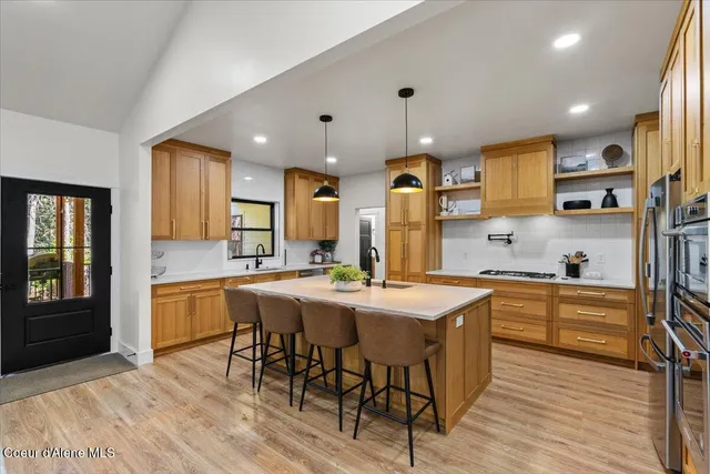 $1,499,999 | 95 Klickitat Road, Cocolalla, ID 83813