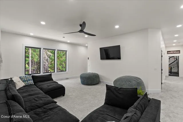 $1,499,999 | 95 Klickitat Road, Cocolalla, ID 83813